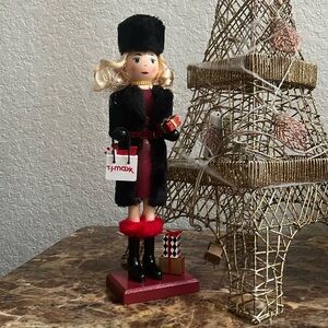 Nutcracker Shopping Maxxinista Girl Bob style hair**